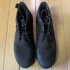 Men’s 11.5 replay hyper flex boot. Bought in Italy.Worn once. Great stylish shoe